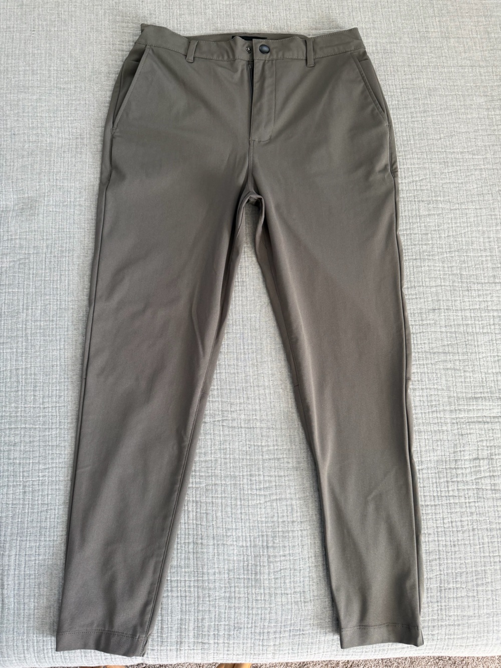Cuts Clothing Men's Slim Chinos in Olive Taupe